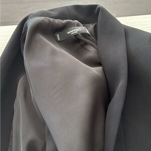 Mango black blazer L